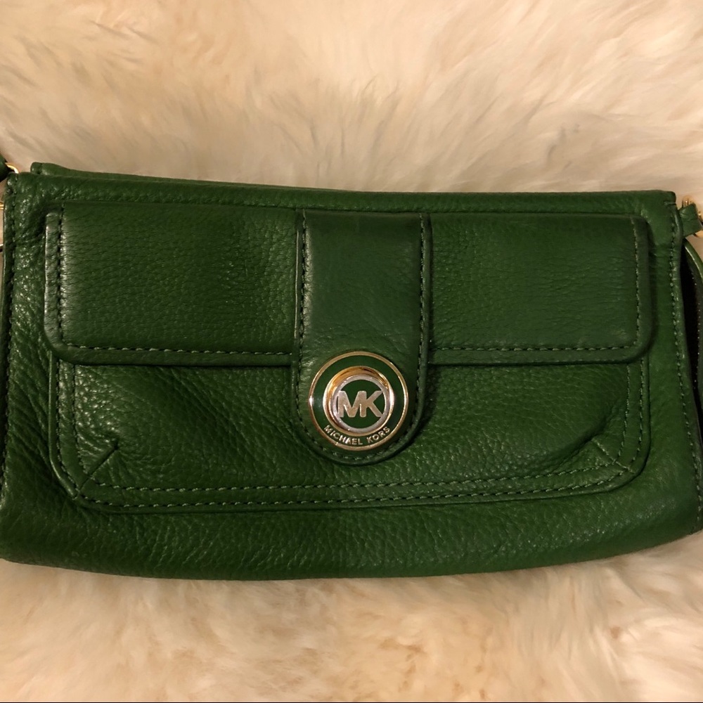 Michael Kors Wristlet Clutch purse